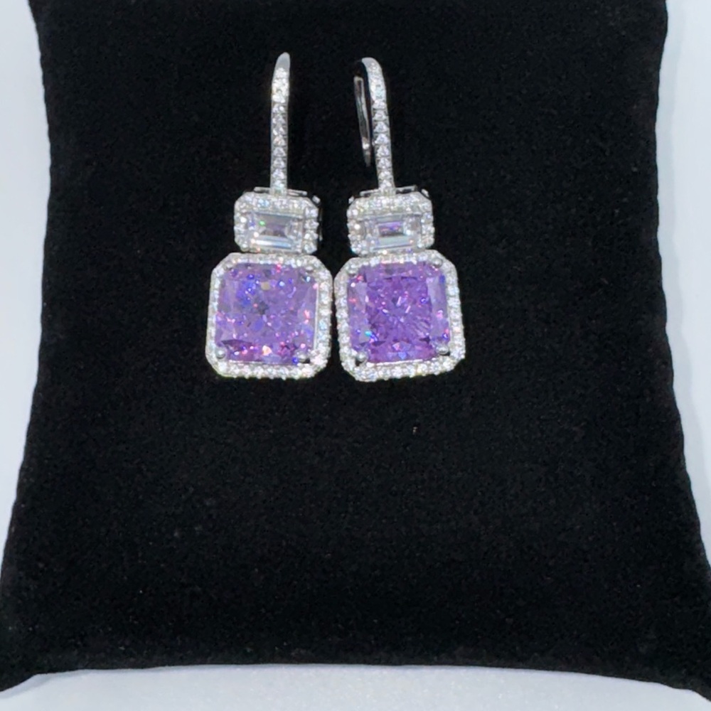 14k 4ct Kunzite Earrings - Picture 6 of 9